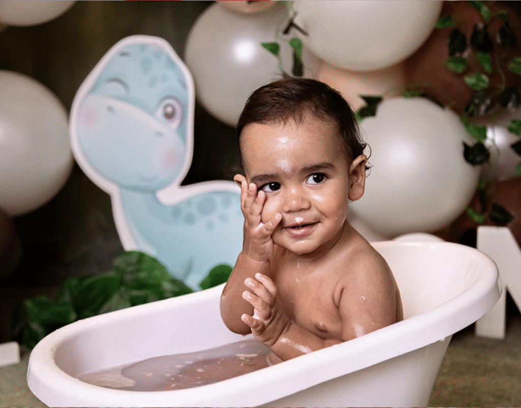 Imagem de Criança em Banheira em Aniversário