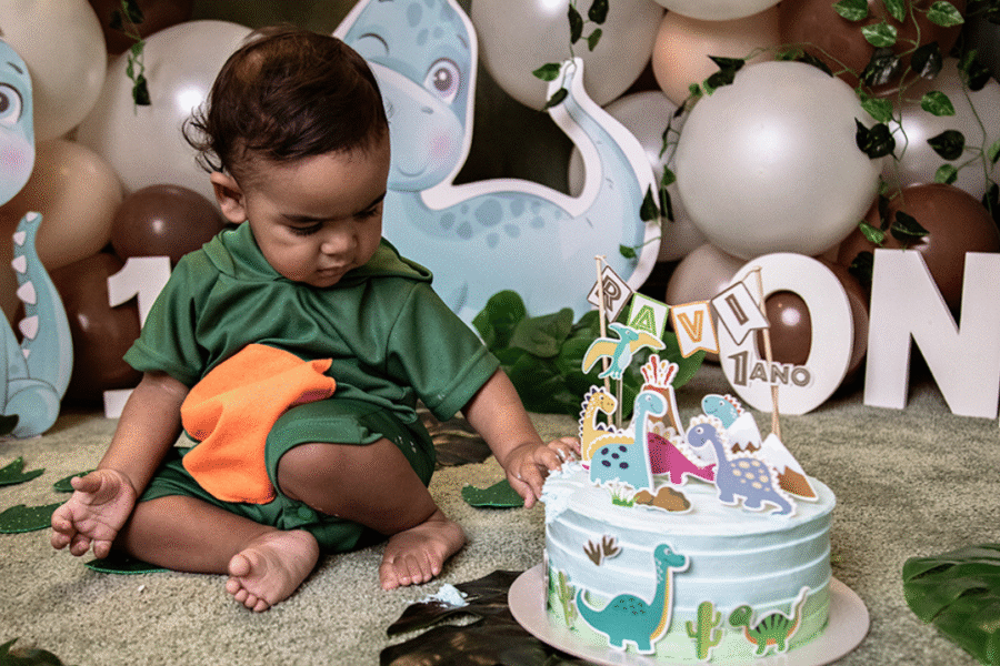 Imagem de criança em aniversário de 1 ano